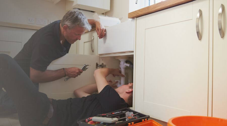 Professional burst pipe repair services in Ipava, IL